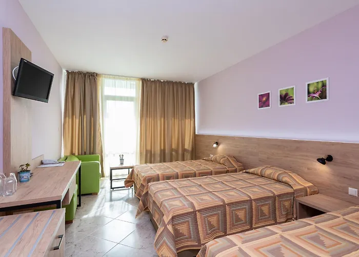 Ivana Palace Hotel - Free Parking